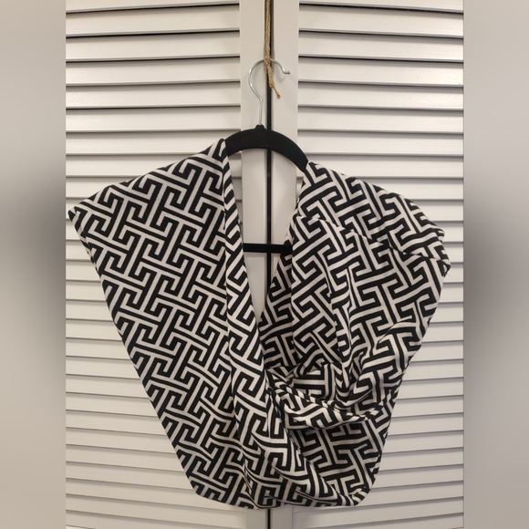 WB INFINITY KNIT HEAVY SCARF CHEVRON PATTERN - Picture 1 of 2